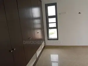4bdrm Penthouse in Banana Island for rent