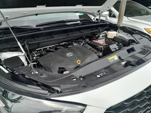 Toyota Highlander 2022 White