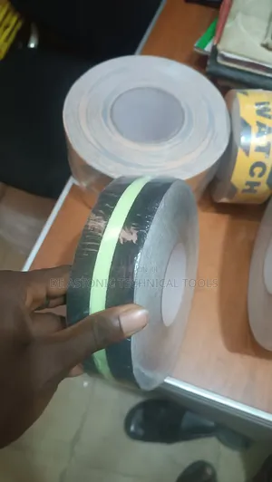 2" by 30m Anti Slip Tape With Reflector