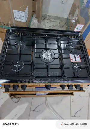 5 Burner Gas Cooker & Oven – Efficient Cooking - Wood Finish
