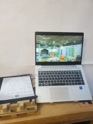 New Laptop HP EliteBook 8760W 8GB Intel Core i5 SSD 256GB