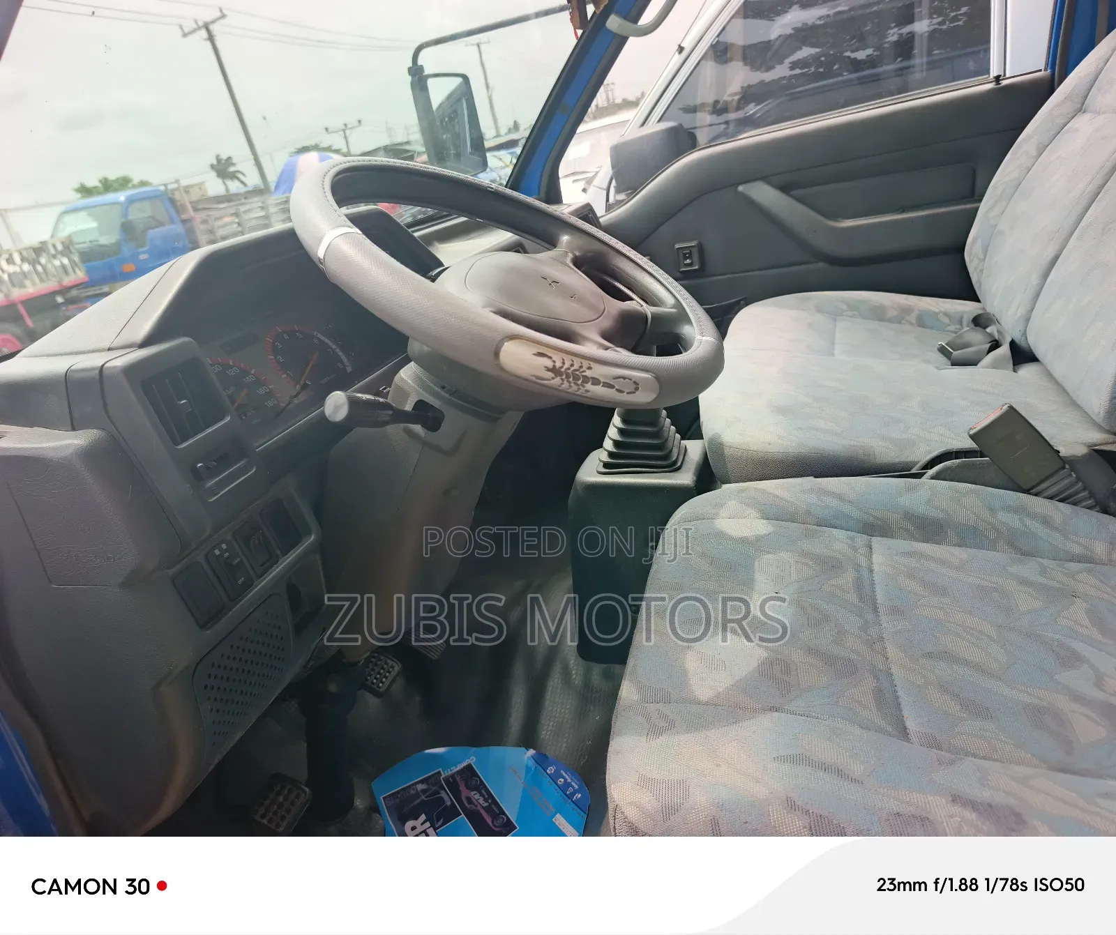 Mitsubishi Delica 2005 White