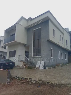 5bdrm Duplex in Durumi for sale