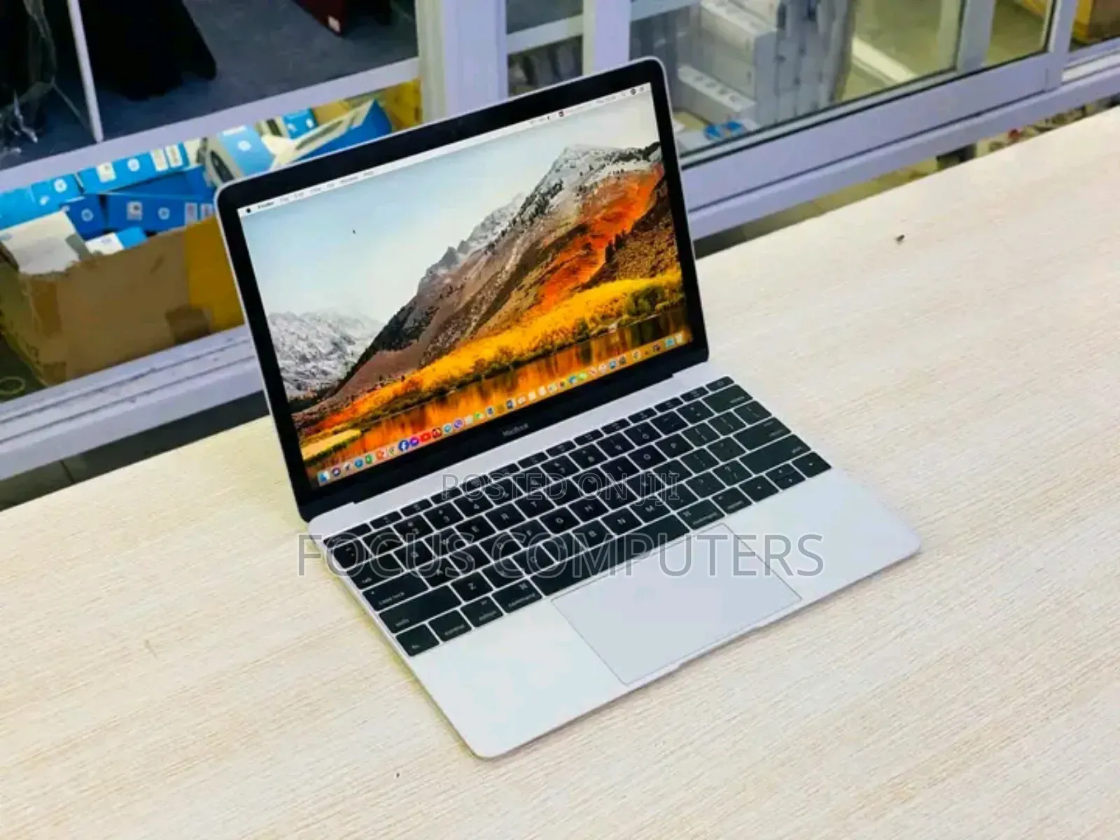 Laptop Apple MacBook 2015 8GB Intel Core M SSD 256GB