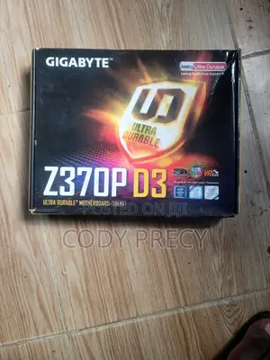 Gigabyte Z370p D3 Motherboard Box. 1
