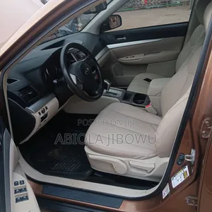 Subaru Outback 2013 Brown