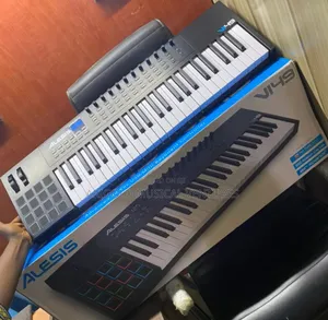 Photo - Original Professional Keyboard Alesis Vi49