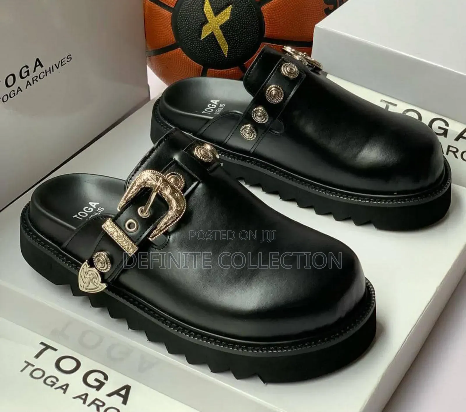 Toga Virilis Halfshoe