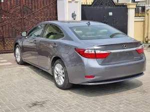 Lexus ES 2013 Gray