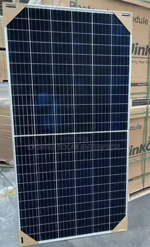 550watts Jinko Solar Panel Halfcut Silver Frame 144cells