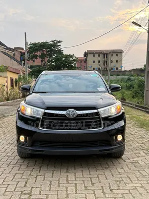 Toyota Highlander Limited Platinum V6 4x2 (3.5L 6cyl 6A) 2016 Black