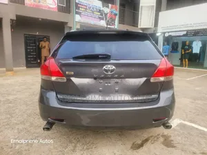 Toyota Venza V6 2010 Gray