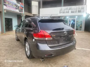 Toyota Venza V6 2010 Gray