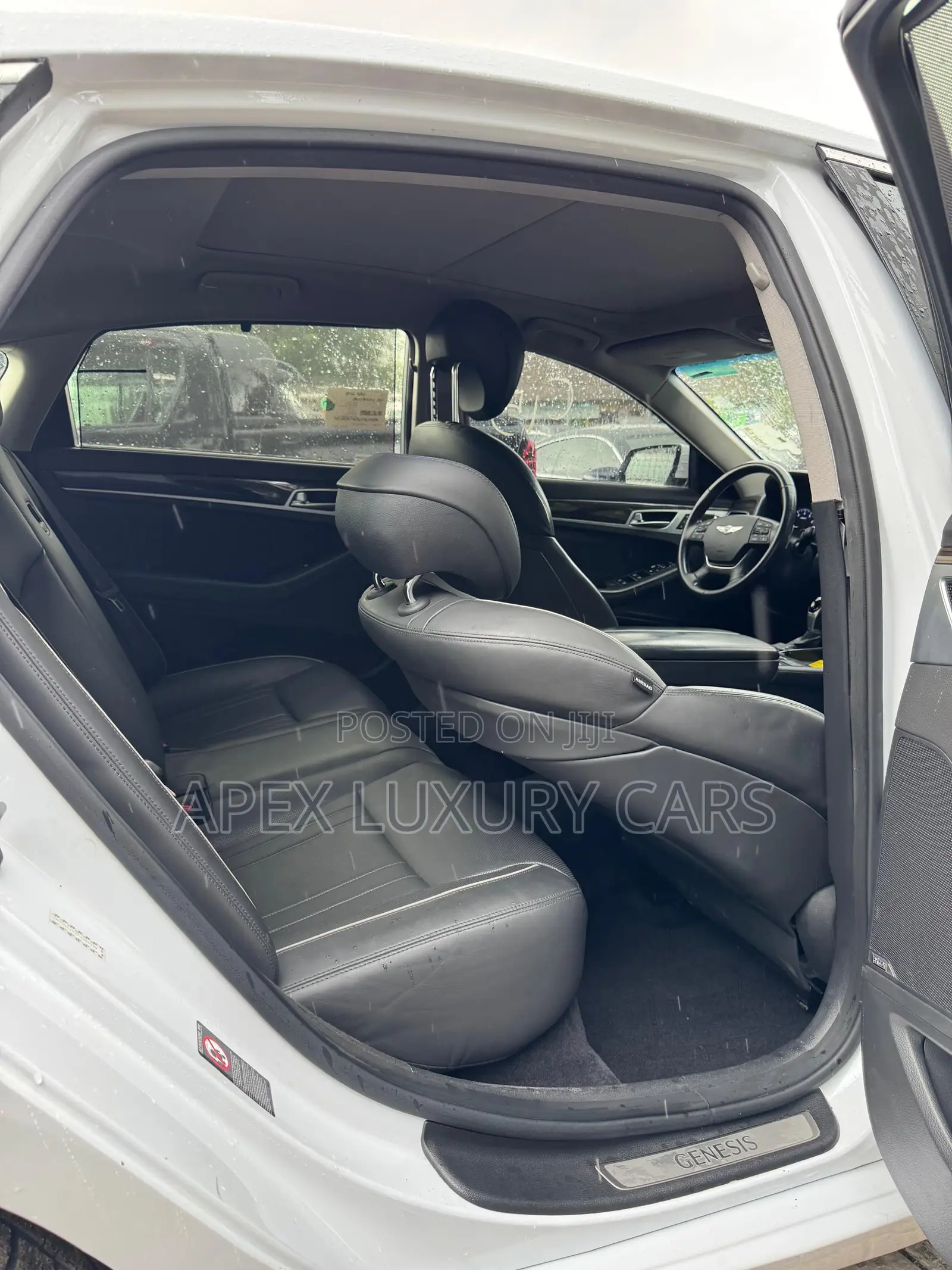 Hyundai Genesis 2015 White