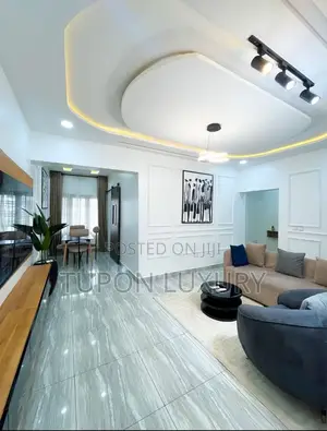 Luxury 1/2 Apartment in Jahi