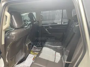 Lexus GX 2014 Gold