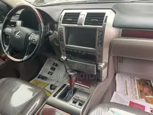Lexus GX 2014 Gold