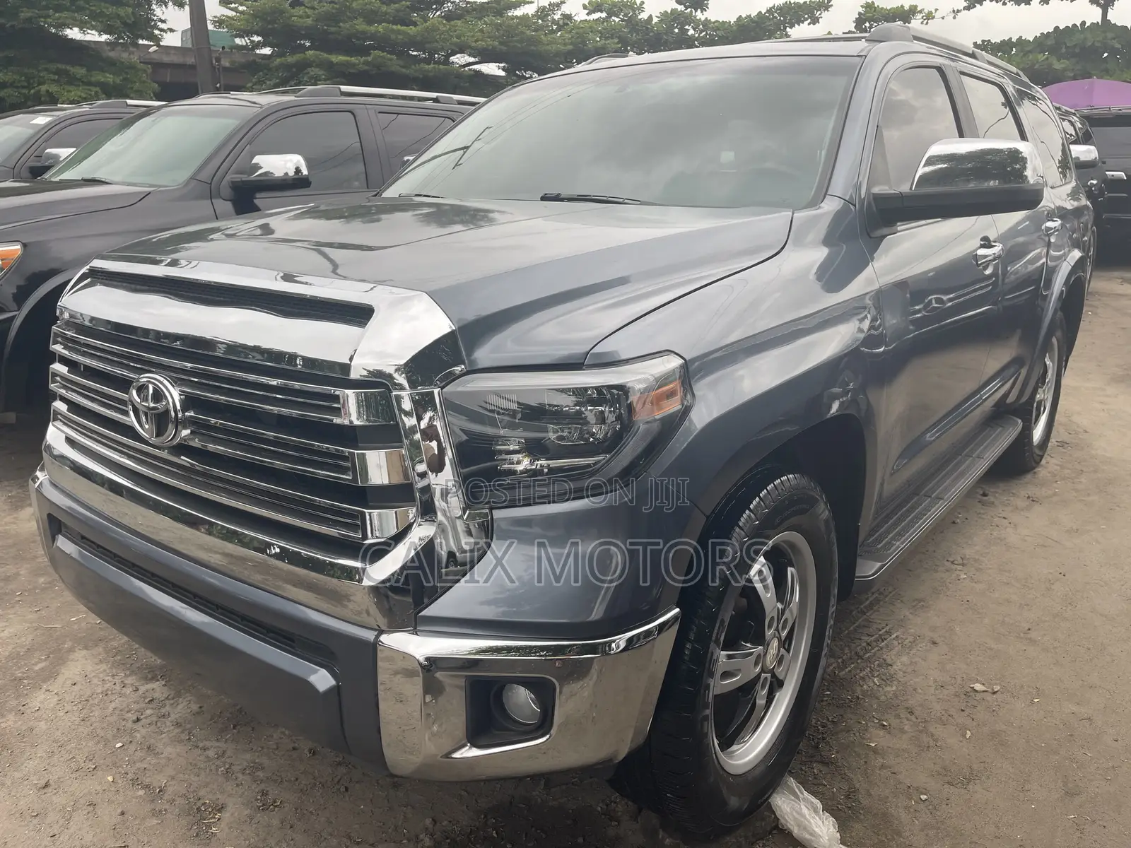 Toyota Sequoia 2016 Gray