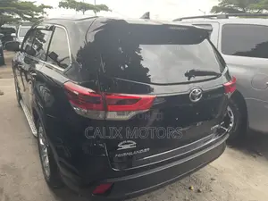 Toyota Highlander 2016 Black