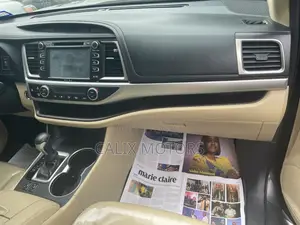 Toyota Highlander 2017 Black