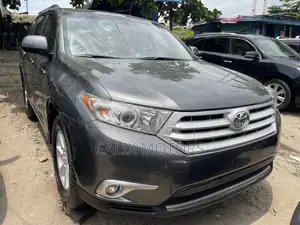 Toyota Highlander 2012 Gray
