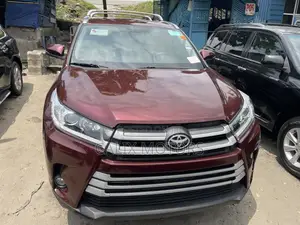Toyota Highlander 2016 Red