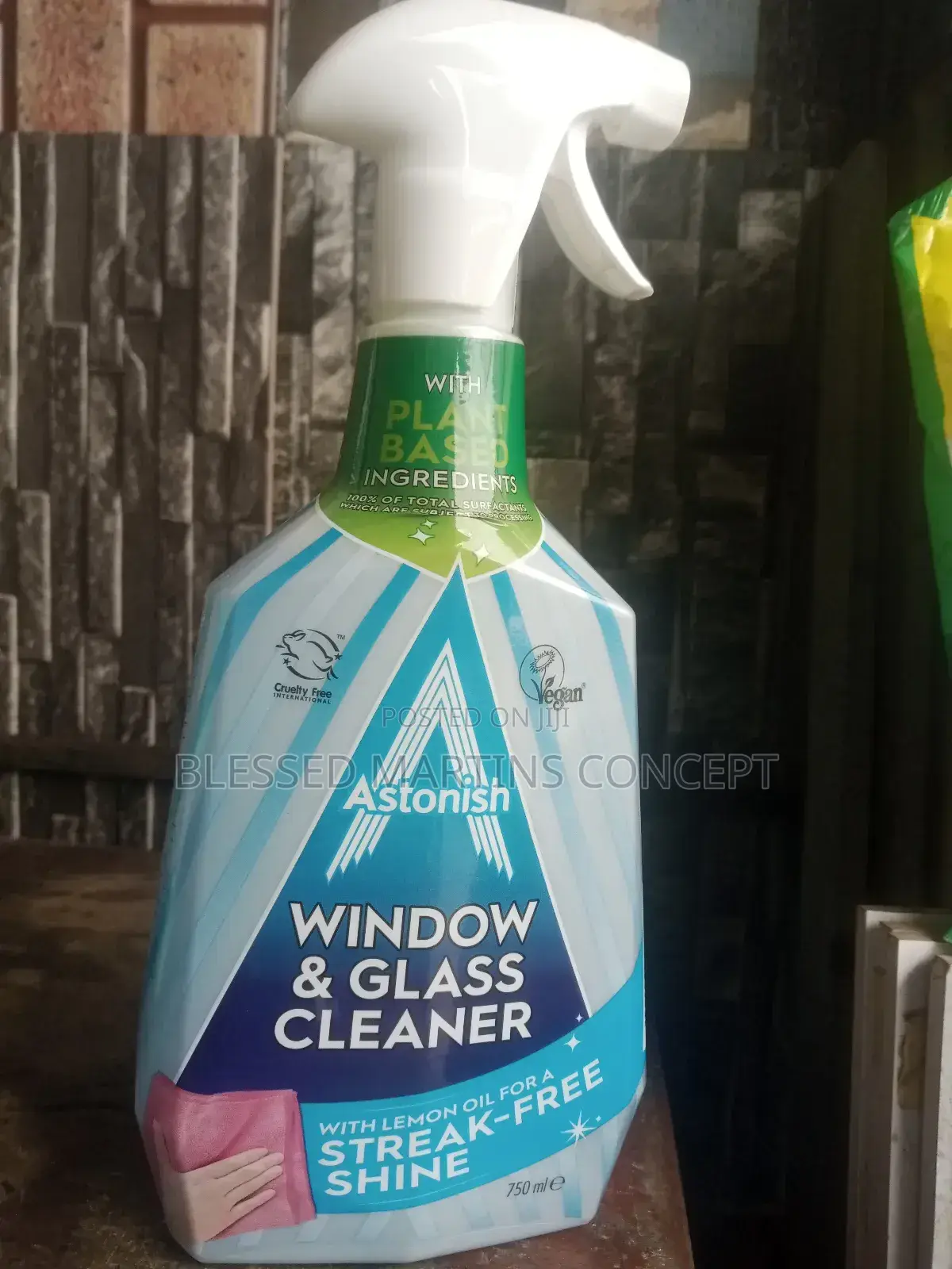 Window and Glass Cleaner