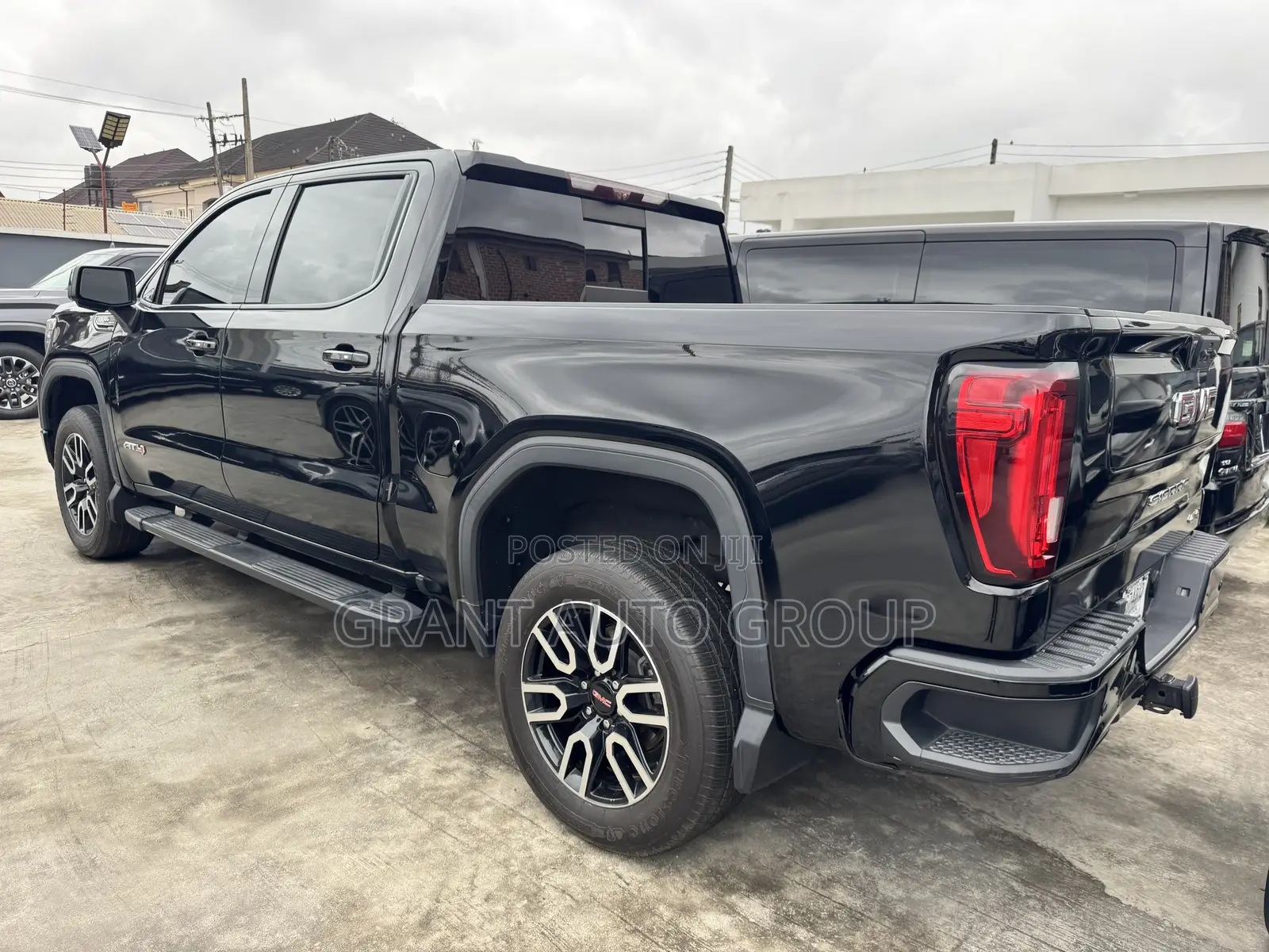 GMC Sierra 2022 Black