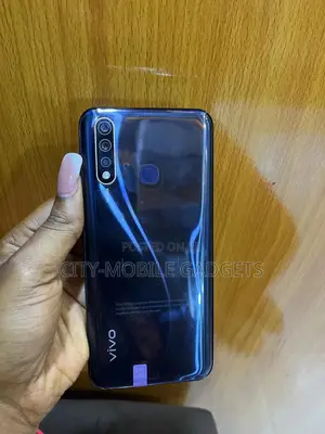 Vivo Y19 128 GB Black