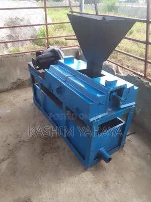 Kernel Oil Extractor Machine