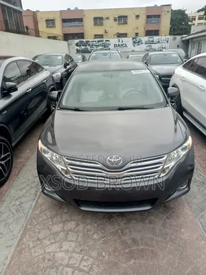 Toyota Venza V6 2010 Gray