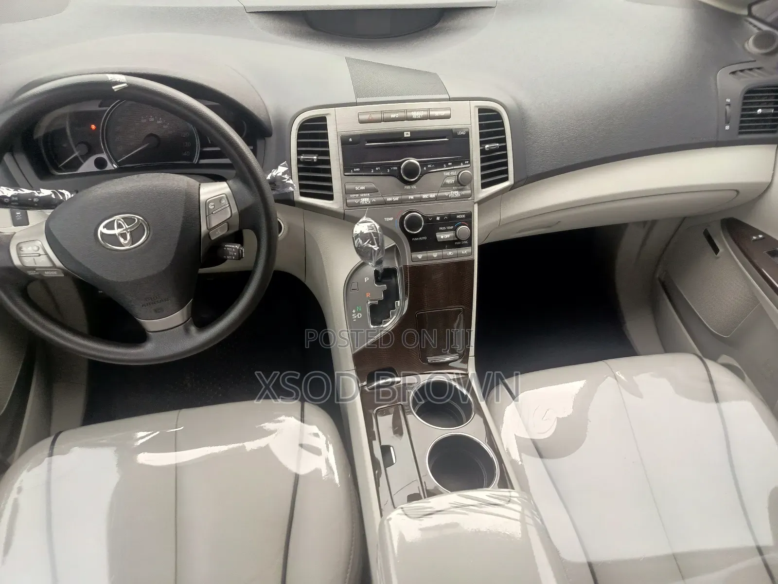 Toyota Venza V6 2010 Gray