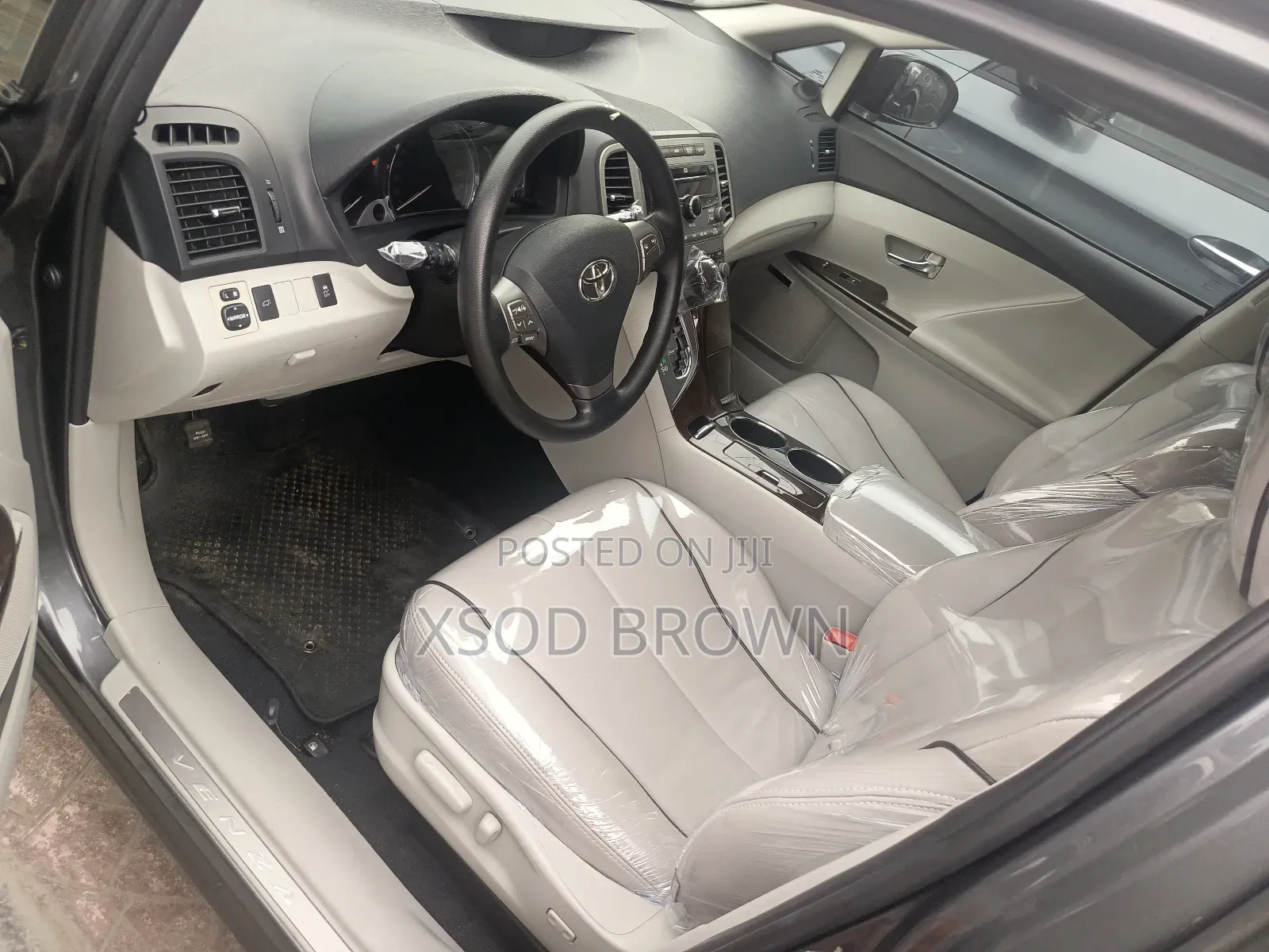 Toyota Venza V6 2010 Gray