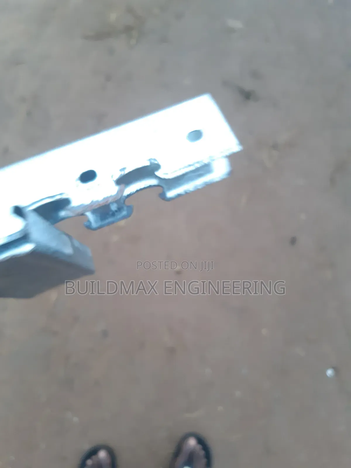 Profile Hanger