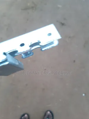 Profile Hanger
