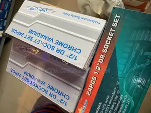 Set of Socket