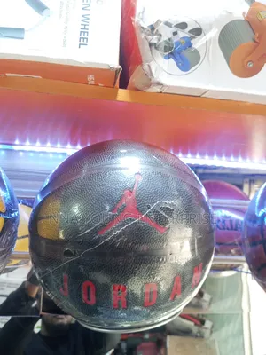 Jordan Playground 2.0 8p Basketball