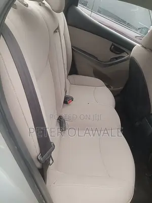 Hyundai Elantra 2013 Silver