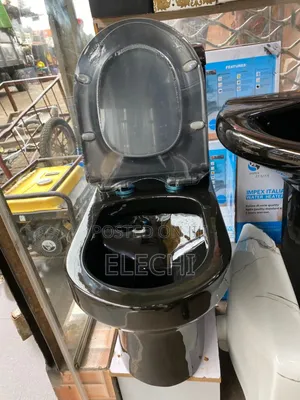 Masters Wc Black