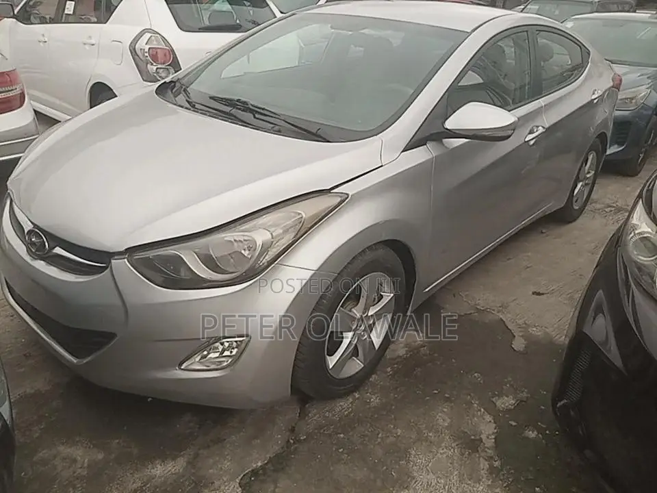 Hyundai Elantra 2013 Silver