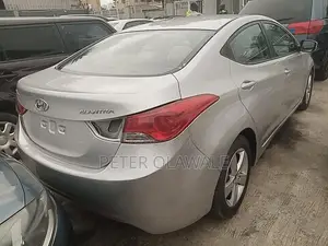 Hyundai Elantra 2013 Silver