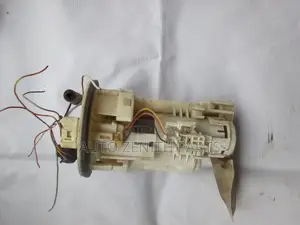 Fuel Pump: Toyota Corolla 2000 - 2008