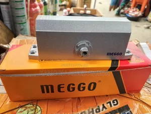 Mego Door Closer Medium