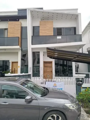 3bdrm Duplex in Chevron for rent