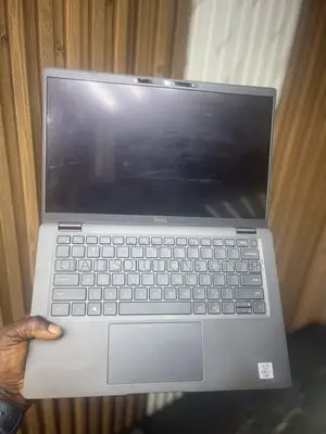 Laptop Dell Latitude 7410 16GB Intel Core I7 SSD 256GB
