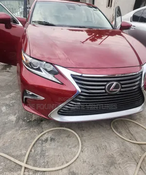 Lexus ES 350 FWD 2017 Red