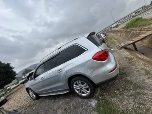 Mercedes-Benz GL-Class GL450 4MATIC 4dr SUV AWD (4.7L 8cyl Turbo 7A)