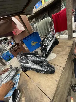 Head Lamp Es350 2018 Model Available as Seen