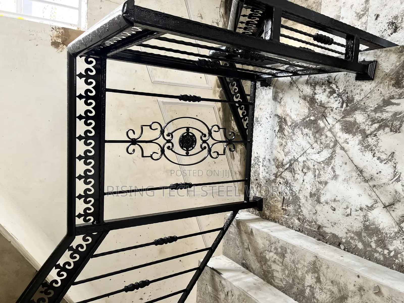 Strong and Durable Handrail Rot Iron