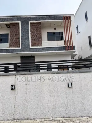Photo - 4bdrm Duplex in Chevron Alternative for rent